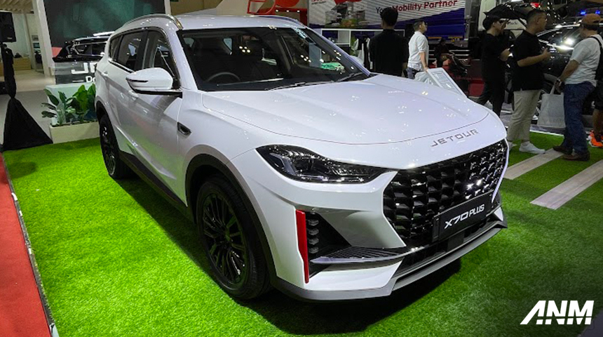 Berita, jetour-x70-plus: GIIAS 2024: Jetour Luncurkan Dua Model Baru, Perdana dengan Setir Kanan!