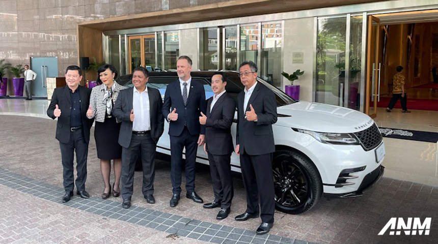 Berita, jlr-raffles-3: Raffles Jakarta Hadirkan Layanan Antar-Jemput dengan Range Rover Velar!