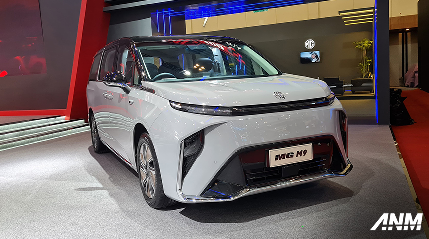 Berita, mg-m9-giias: GIIAS 2024: MG Bawa Cyberster dan Banyak Special Display!