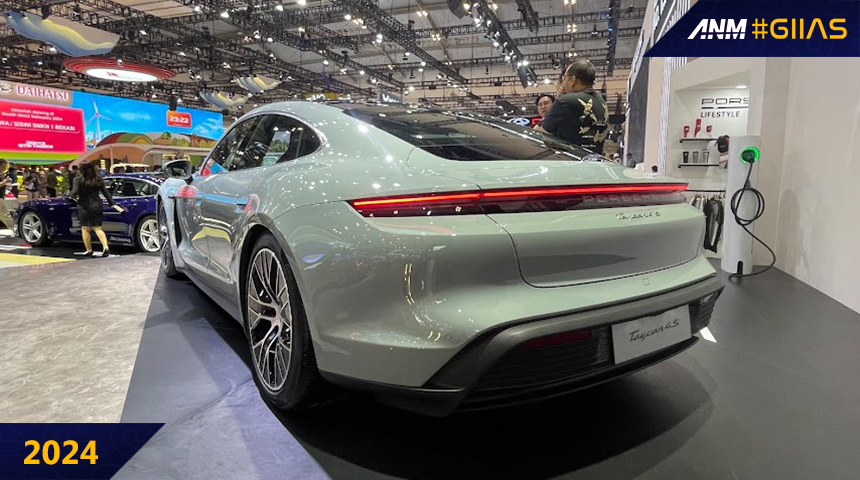 Berita, porsche-giias-2024-2: GIIAS 2024: Porsche Hadirkan Panamera dan Taycan Generasi Baru