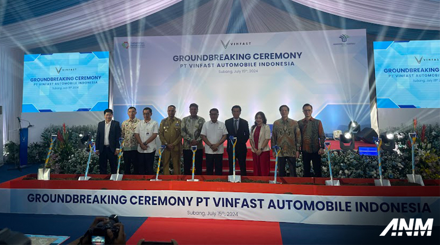 Berita, vinfast-groundbreaking-1: VinFast Resmikan Pembangunan Pabrik Perakitan Pertamanya di Indonesia!