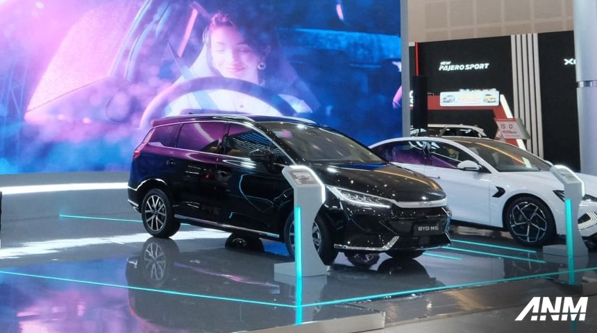 Berita, BYD GIIAS Surabaya 2024 Booth: GIIAS Surabaya 2024 : Lanjutkan Euforia, BYD Rilis M6 di Jawa Timur!