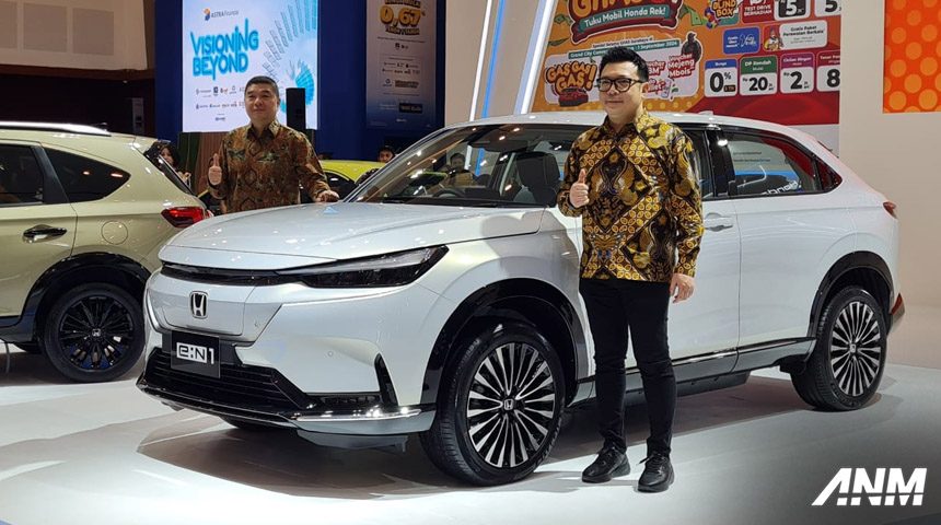 Berita, Honda eN1 Surabaya: GIIAS Surabaya 2024 : Honda e:N1 & StepWGN HEV Dipamerkan Ke Publik Jatim