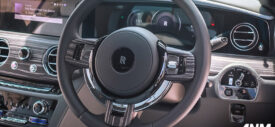 Kontrol lampu Rolls Royce Spectre