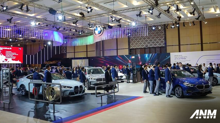 Berita, bmw-giias-3: BMW Cetak Rekor di GIIAS 2024, Berhasil Cetak Lebih dari 1.000 SPK!