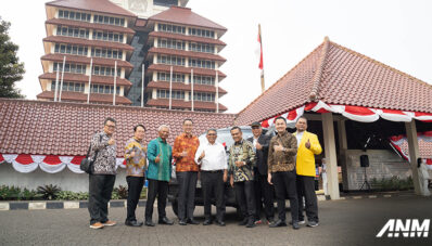 DFSK Donasikan Super Cab untuk Operasional Universitas Indonesia DFSK Donasikan Super Cab untuk Operasional Universitas Indonesia