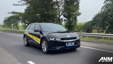 Bingung Memilih Ban yang Cocok Untuk Mobil Listrik? Dunlop Punya Solusinya! Bingung Memilih Ban yang Cocok Untuk Mobil Listrik? Dunlop Punya Solusinya!