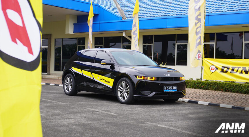 Bingung Memilih Ban yang Cocok Untuk Mobil Listrik? Dunlop Punya Solusinya! Bingung Memilih Ban yang Cocok Untuk Mobil Listrik? Dunlop Punya Solusinya!