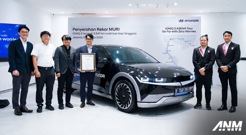 Hyundai Berhasil Raih Rekor MURI untuk Perjalanan EV Terjauh di ASEAN Hyundai Berhasil Raih Rekor MURI untuk Perjalanan EV Terjauh di ASEAN