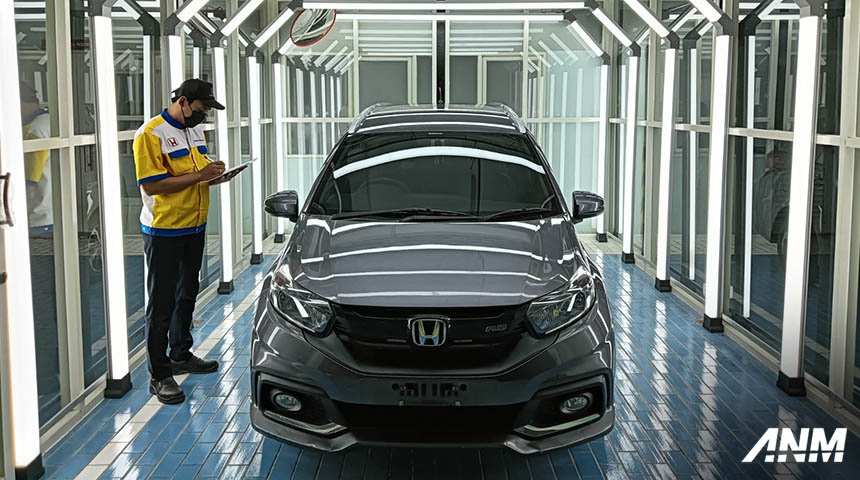 Berita, Honda Prisma HR Muhammad Body & Cat: Perkuat Aftersales, Honda Resmikan Bengkel Bodi & Cat Baru di Surabaya