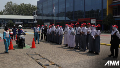 Duta Safety Riding Peroleh Beasiswa Pendidikan dari Yayasan AHM Duta Safety Riding Peroleh Beasiswa Pendidikan dari Yayasan AHM