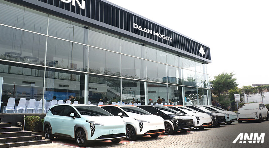 Aion Buka 10 Dealer Baru dan Serah Terimakan Aion Y Plus ke Konsumen