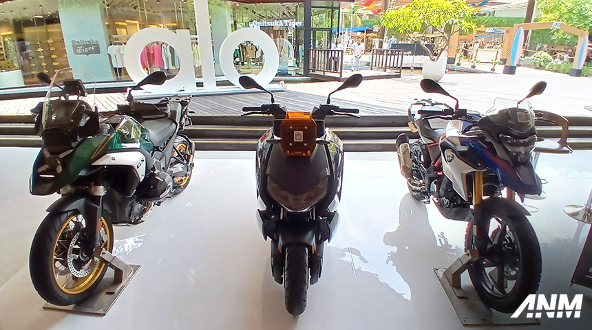 Berita, bmw-motorrad-bali: BMW Motorrad Buka Pop-Up Store Plus di Beachwalk Kuta, Bali!