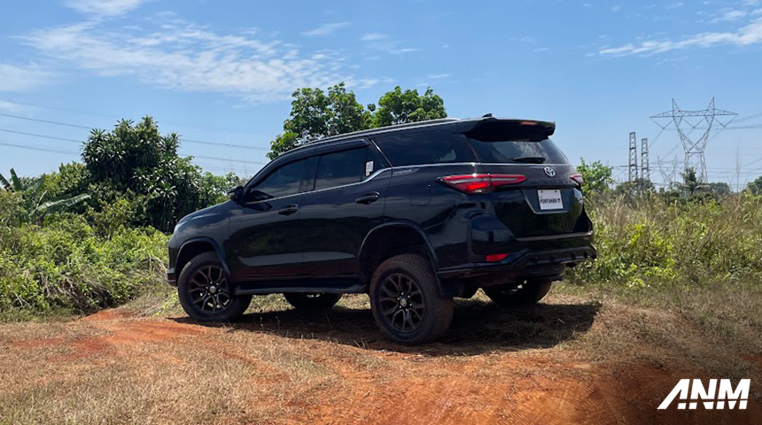 Berita, fortuner-fl-2: First Impression Toyota Fortuner Facelift 4X4 dan 4×2, Improvement Berpengaruh?