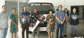 hino-handover-2