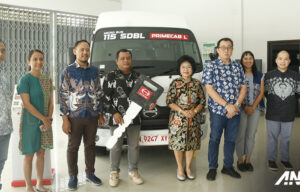 Hino Serah Terimakan Dutro Bus ke Pengusaha Transportasi di Sulawesi Tengah Hino Serah Terimakan Dutro Bus ke Pengusaha Transportasi di Sulawesi Tengah