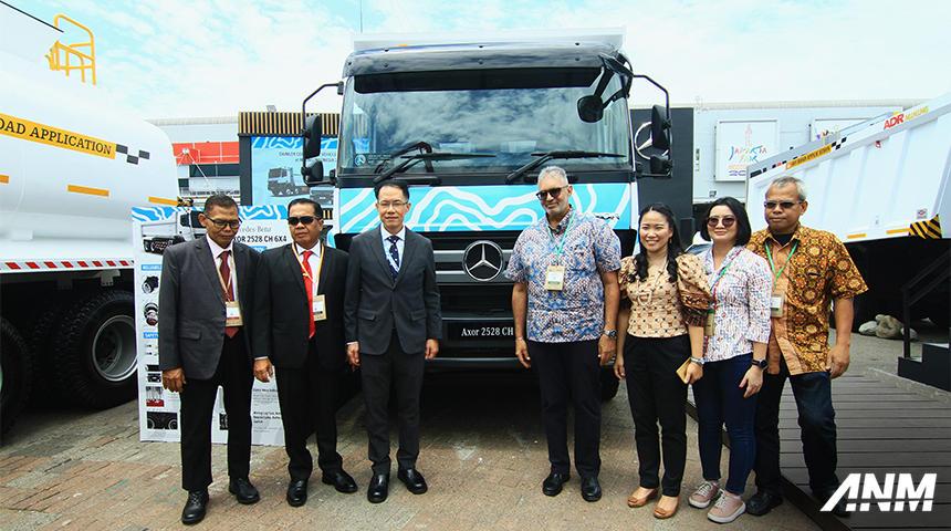 Berita, mercedes-benz-mining-indonesia-1: Daimler Truck Siap Layani Industri Tambang  di Mining Indonesia