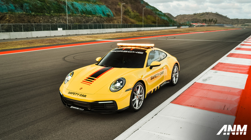 Berita, porsche-911-safety-car: Inilah Para Pembalap yang Berlaga di Porsche Sprint Challenge Indonesia 2024!