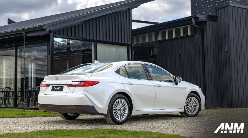 Berita, toyota-camry-audm-5: Toyota Luncurkan All New Camry di Australia, Indonesia Kapan?