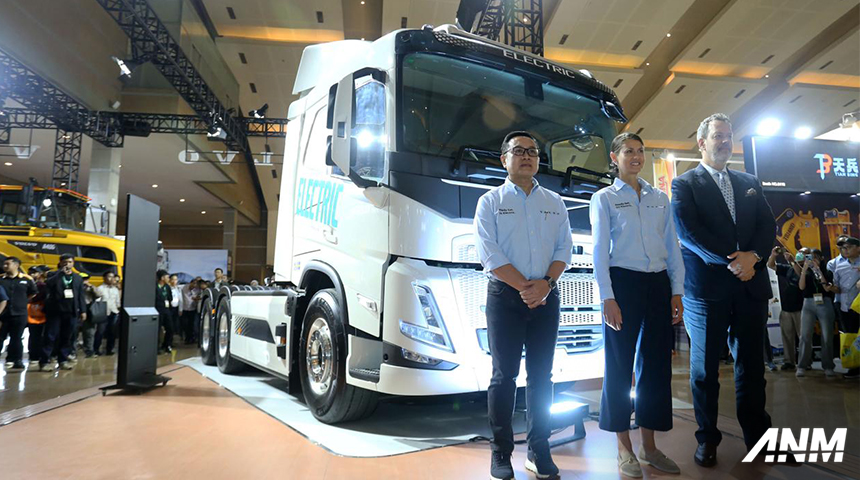 Berita, volvo-truck-electric-1: Volvo Perkenalkan Truk Listrik Pertamanya di Indonesia Mining Expo 2024