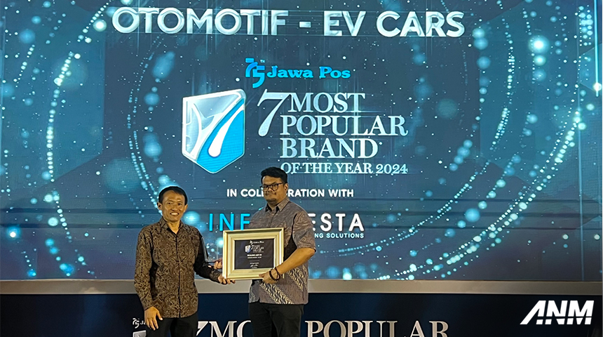 Berita, wuling-award-2024-1: Isuzu dan Wuling Berhasil Raih 7 Most Popular Brand of the Year Kategori Otomotif