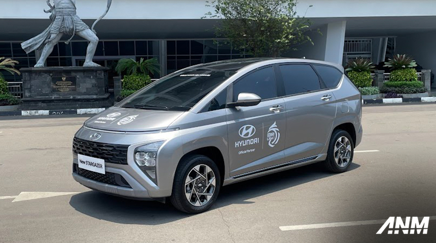 Berita, hyundai-liga1-2: Dukung Sepakbola Indonesia, Hyundai Stargazer Jadi Official Vehicle Partner Liga 1