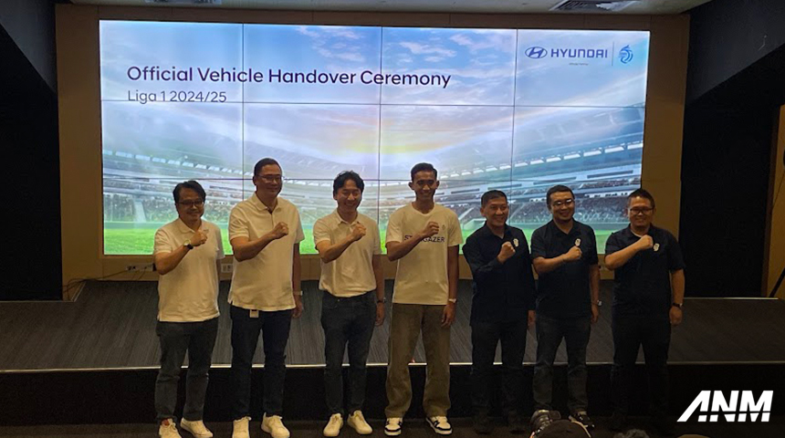 Berita, hyundai-liga1-3: Dukung Sepakbola Indonesia, Hyundai Stargazer Jadi Official Vehicle Partner Liga 1