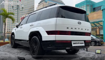 Hyundai Resmi Luncurkan All-New Santa Fe, Harga Mulai Rp 699 Juta! Hyundai Resmi Luncurkan All-New Santa Fe, Harga Mulai Rp 699 Juta!