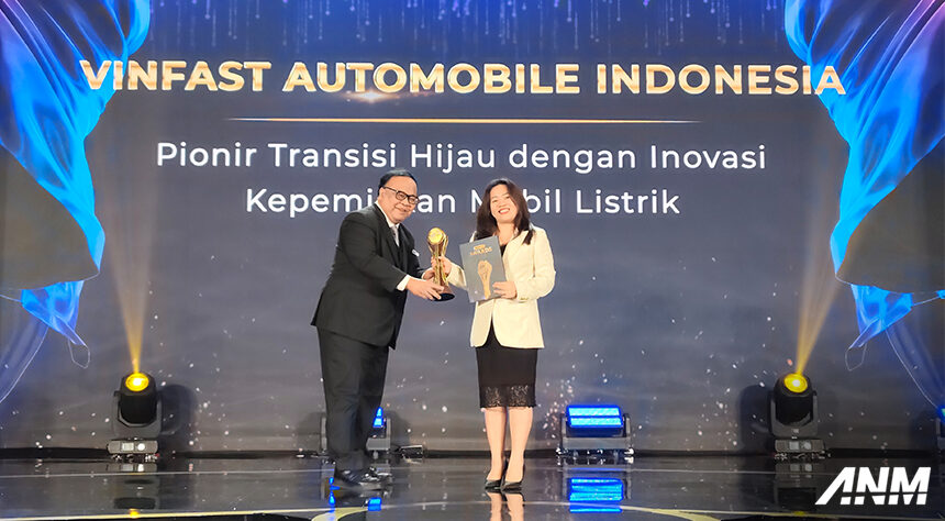 VinFast Raih Penghargaan “Pionir Transisi Hijau dengan Inovasi Kepemilikan Mobil Listrik” VinFast Raih Penghargaan “Pionir Transisi Hijau dengan Inovasi Kepemilikan Mobil Listrik”