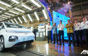 Wuling Cloud Mulai Diekspor, Total Produksi Tembus 160 Ribu Unit! Wuling Cloud Mulai Diekspor, Total Produksi Tembus 160 Ribu Unit!