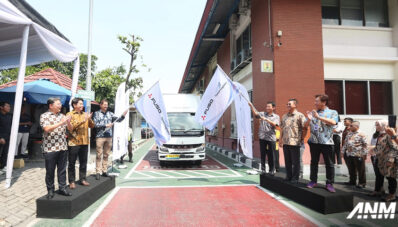 Pertama di Indonesia, Fuso eCanter Jadi Armada Distribusi PT Yusen Logistics Indonesia Pertama di Indonesia, Fuso eCanter Jadi Armada Distribusi PT Yusen Logistics Indonesia