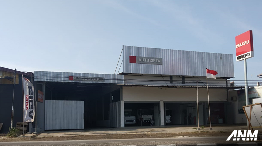 Berita, isuzu-purwakarta-2: Perkuat Jaringan, Isuzu Buka Outlet Baru di Purwakarta