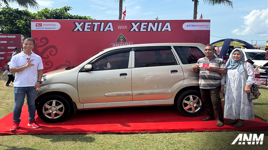 Berita, xenia-setia: Setia Pakai Xenia Selama 20 Tahun, Daihatsu Apresiasi Pelanggan di Balikpapan