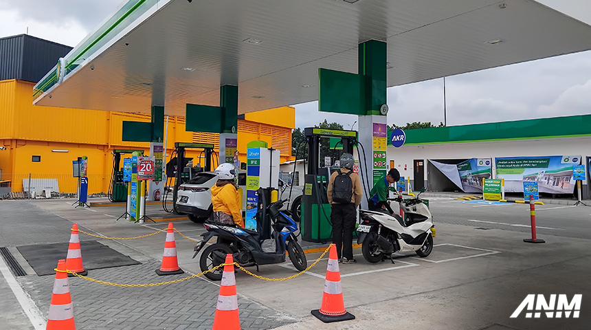 Berita, bp-bandung-2: Perluas Jaringan, BP-AKR Resmikan SPBU Pertamanya di Kota Bandung!