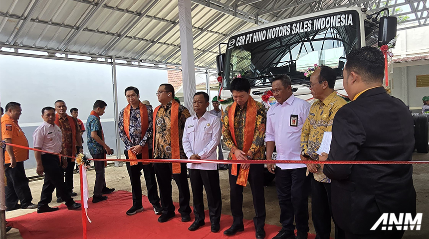 Berita, hino-csr-sumsel: Dukung Pendidikan Vokasi, Hino Serahkan Truk 500 Series ke SMKN 1 Belitang III