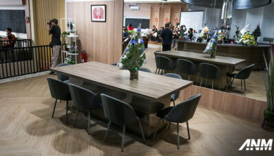 Asri Motor The ARK Wiyung : Showroom Mobil Baru, Bekas & Cafe Dalam Satu Atap Asri Motor The ARK Wiyung : Showroom Mobil Baru, Bekas & Cafe Dalam Satu Atap