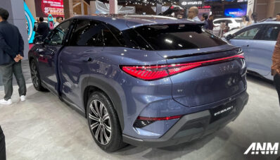 IIMS 2025: BYD Resmi Luncurkan Sealion 7, Harga Mulai Rp 600 Jutaan! IIMS 2025: BYD Resmi Luncurkan Sealion 7, Harga Mulai Rp 600 Jutaan!