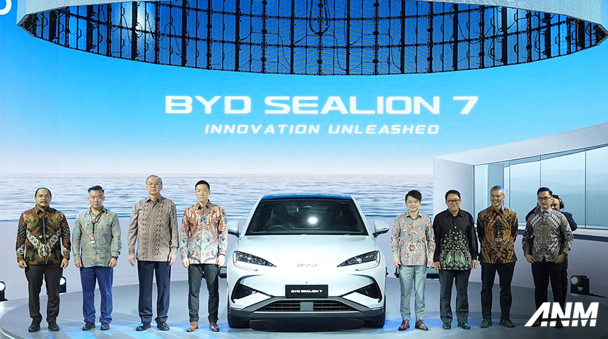 Berita, byd-sealion: IIMS 2025: BYD Resmi Luncurkan Sealion 7, Harga Mulai Rp 600 Jutaan!