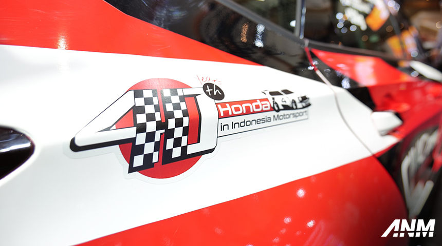 Berita, honda-racing-iims-1: IIMS 2025 : Honda Tampilkan Civic Type R Special Livery dan HR-V Modullo Edition