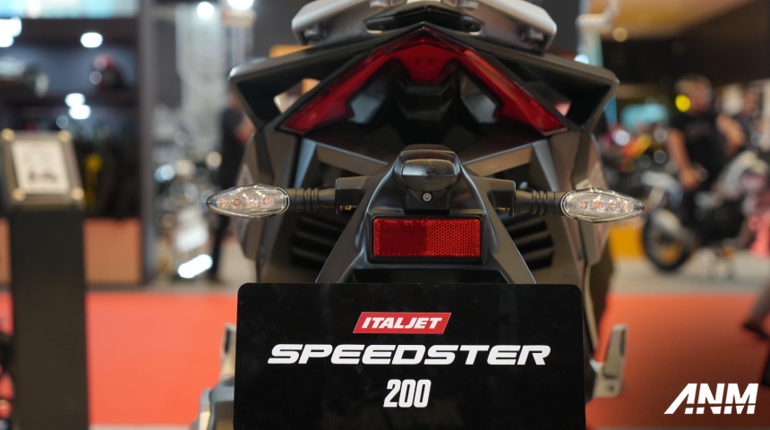 Berita, iims-2025-italjet-speedster-200-indonesia-tail-light: IIMS 2025 : Italjet Speedster 200, Sport Skutik Italia Untuk Harian