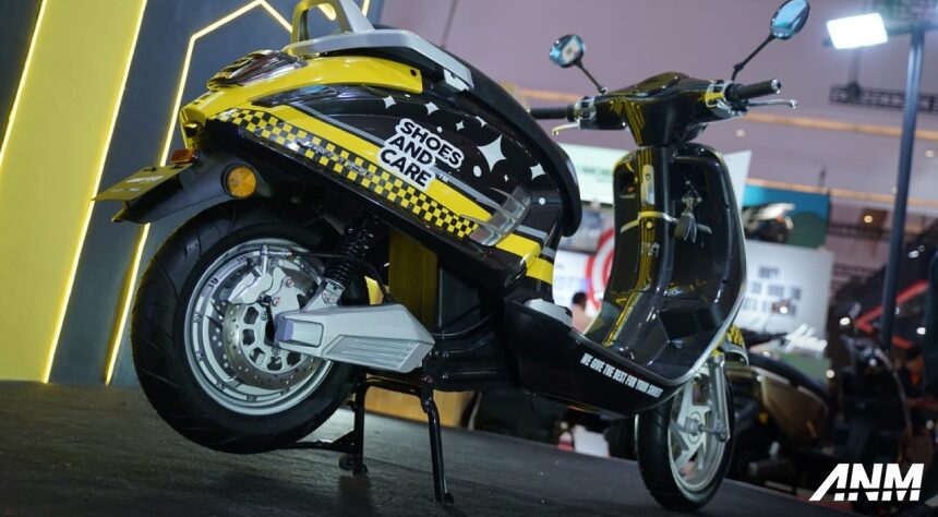 IIMS 2025 : United E-Motor Rilis Kolaborasi Motor Listrik Dengan Shoes & Care IIMS 2025 : United E-Motor Rilis Kolaborasi Motor Listrik Dengan Shoes & Care