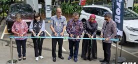 voltron-indonesia-living-world-alam-sutera-hyper-fast-charging-spklu-360-kw-parking-bay