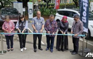 Voltron Resmikan SPKLU Hyper Fast Charging Station Pertama Di Indonesia Voltron Resmikan SPKLU Hyper Fast Charging Station Pertama Di Indonesia