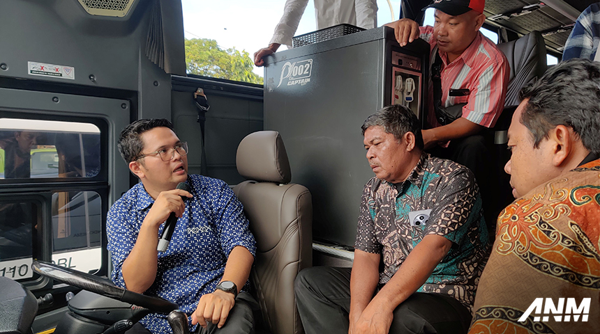 Berita, hino-safety-briefing-3: Tingkatkan Keselamatan Jelang Mudik, Hino Gelar Workshop Untuk PO Bus