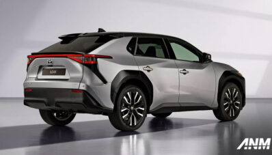 Toyota Luncurkan bZ4x Facelift, Pakai Baterai Baru Range Lebih Jauh! Toyota Luncurkan bZ4x Facelift, Pakai Baterai Baru Range Lebih Jauh!