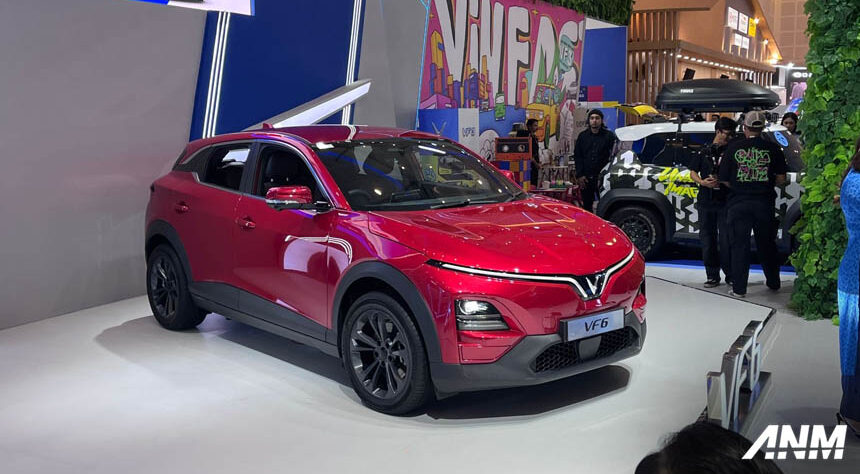 IIMS Surabaya 2025 : VinFast VF6 Setir Kanan Muncul Perdana! IIMS Surabaya 2025 : VinFast VF6 Setir Kanan Muncul Perdana!