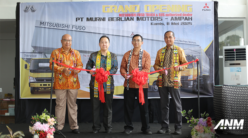 Berita, fuso-ampah-2: Tingkatkan Pelayanan, Mitsubishi Fuso Buka Diler Baru di Kota Ampah