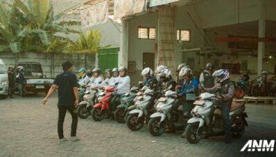 Yamaha Gelar Amazing Race & Grebek Pasar Rame di Gresik, Super Seru!! Yamaha Gelar Amazing Race & Grebek Pasar Rame di Gresik, Super Seru!!