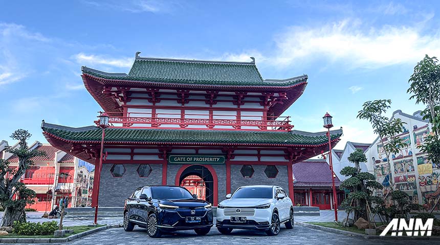 Honda HR-V eHEV Surabaya Disney