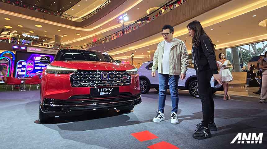 Pameran Honda HR-V eHEV pakuwon mall